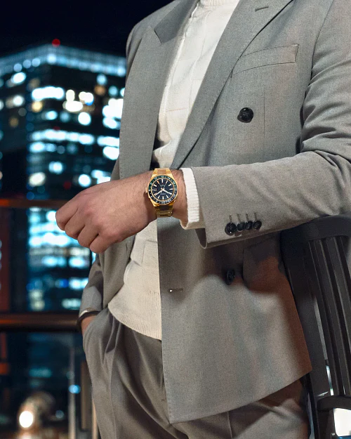 Citizen Series 8 - 880 GMT Automatic - Two Tone - Image 4
