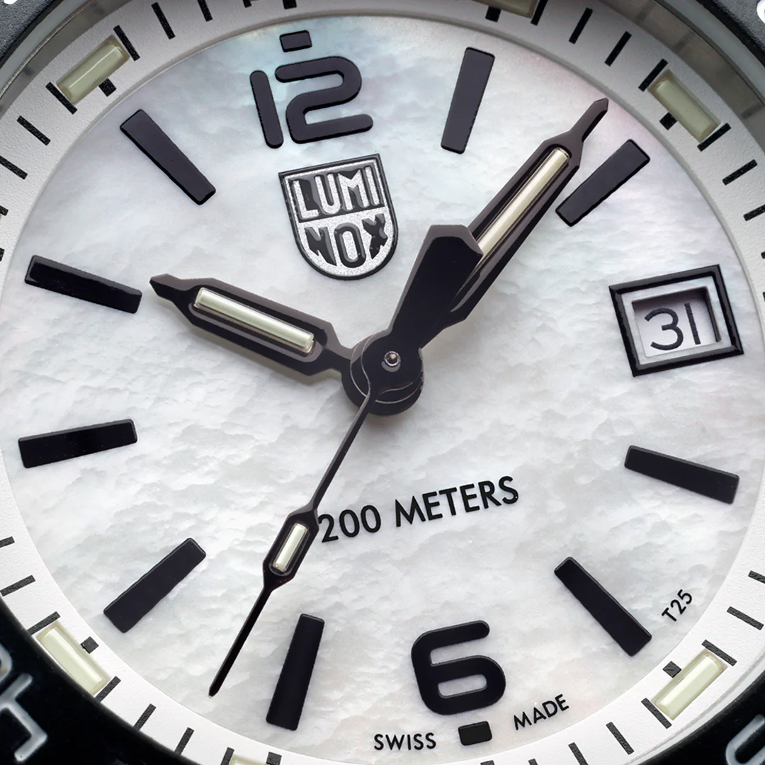Luminox - Pacific Diver Ripple 39mm - MOP Dial - Image 8