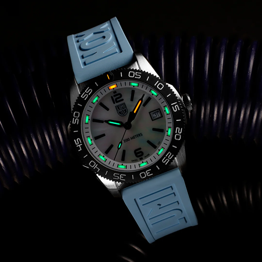 Luminox - Pacific Diver Ripple 39mm - MOP Dial - Image 9