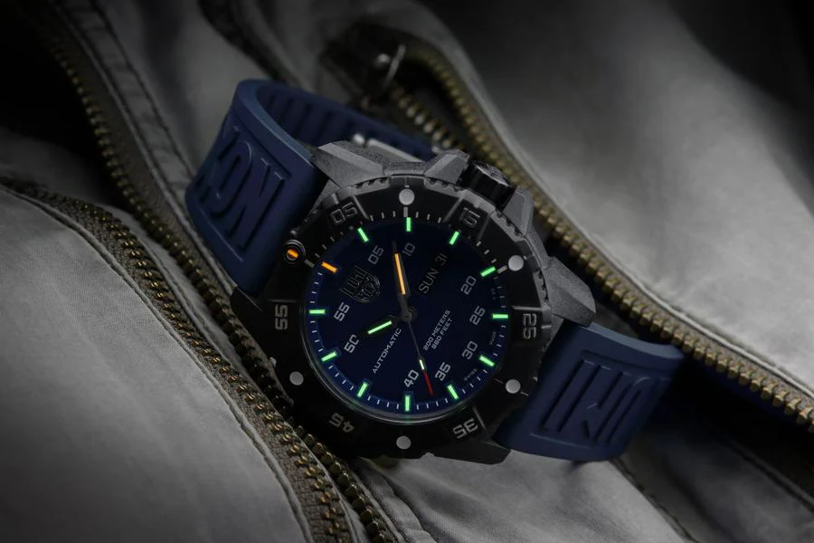 Luminox Navy Seal Watch - Master Carbon Automatic Series - Image 8